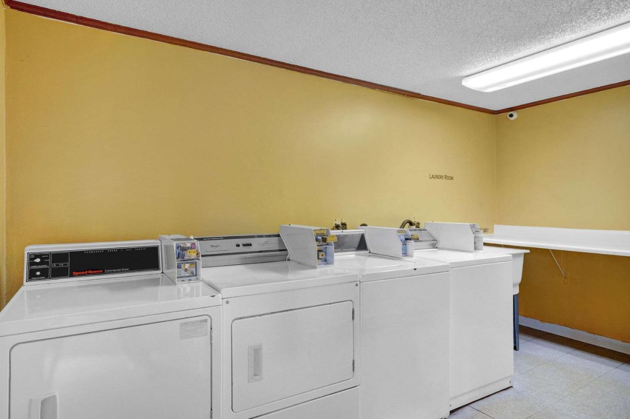 Days-Inn By Wyndham Liverpool-Syracuse Luaran gambar